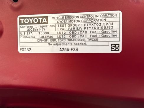 Used 2023 Toyota Sienna Limited AWD/4WD image 43