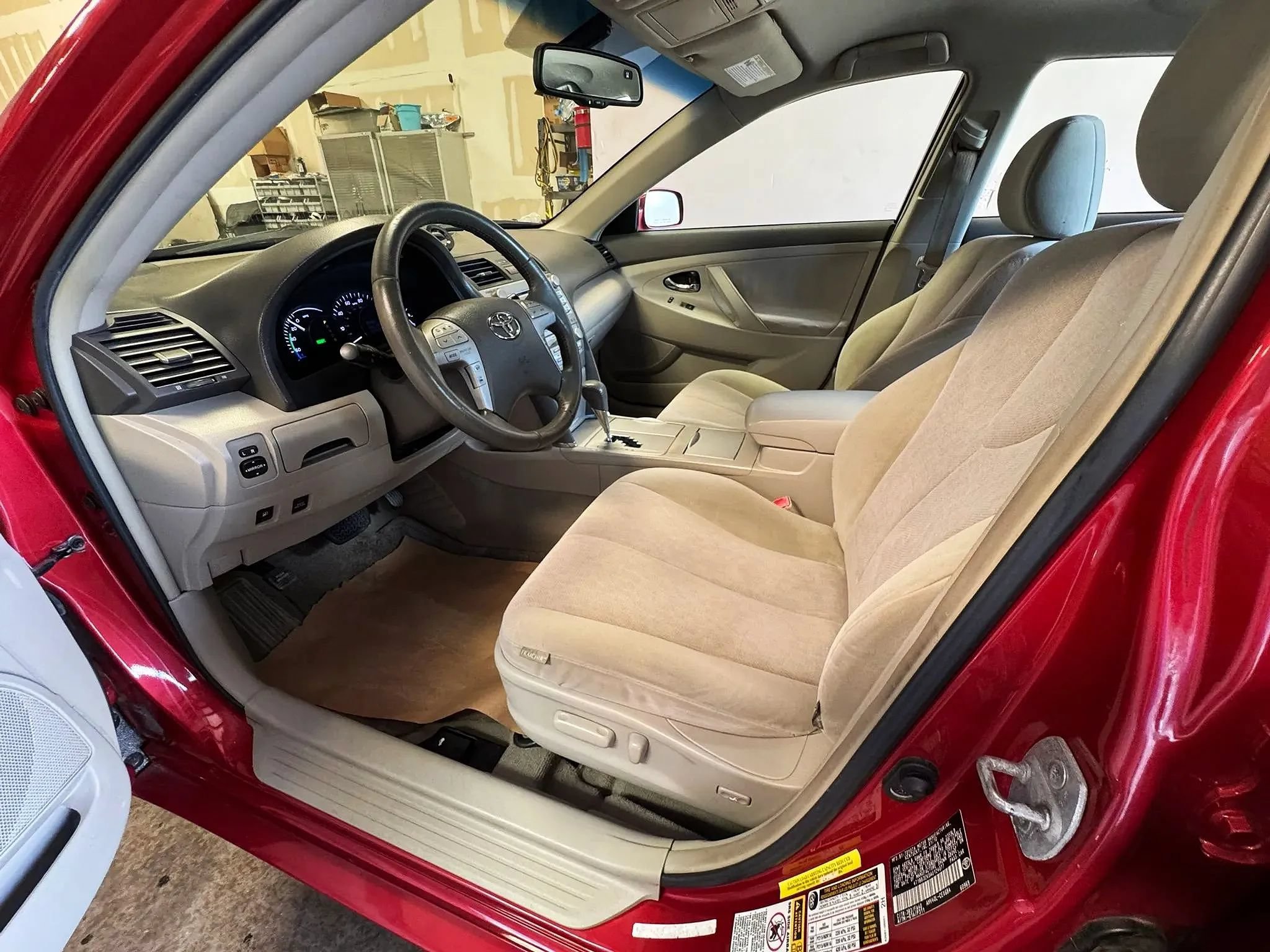 Used 2010 Toyota Camry Hybrid w/ Upgrade Pkg FWD image 14