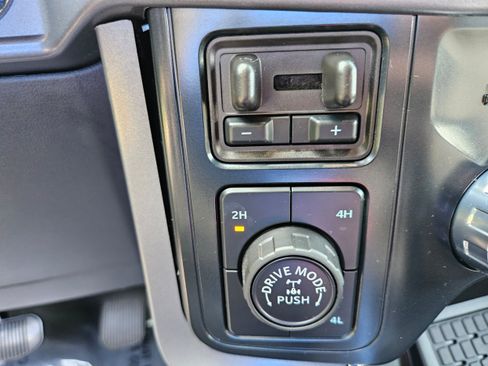 Used 2025 Ford F150 XLT w/ Equipment Group 302A MID AWD/4WD image 17