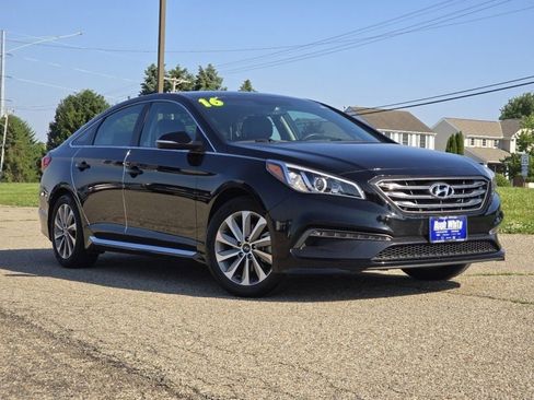 Used 2016 Hyundai Sonata Sport w/ Cargo Package FWD image 2