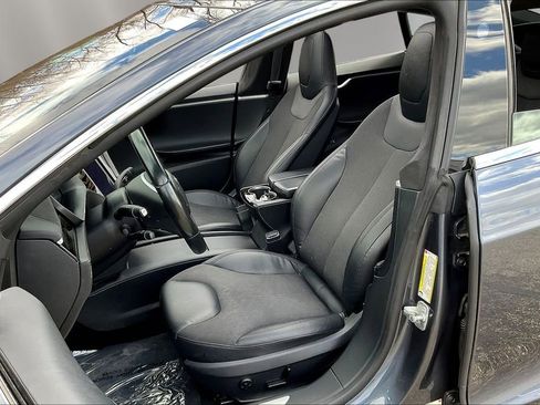 Used 2016 Tesla Model S 60 image 21