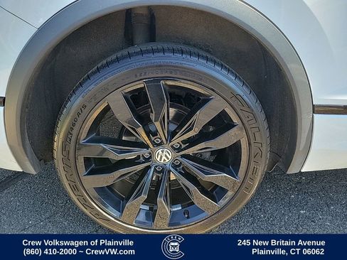 Used 2021 Volkswagen Tiguan SE R-Line AWD/4WD image 19