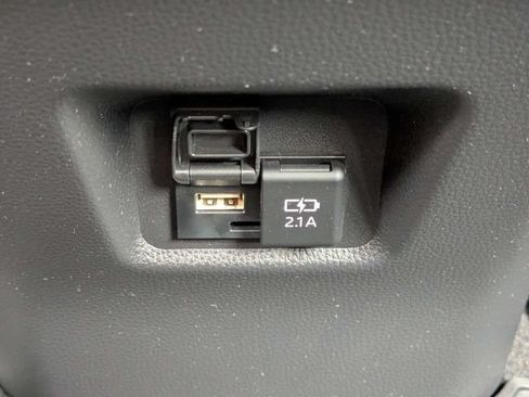 Used 2021 Toyota RAV4 Limited w/ Limited Grade Weather Package AWD/4WD image 15