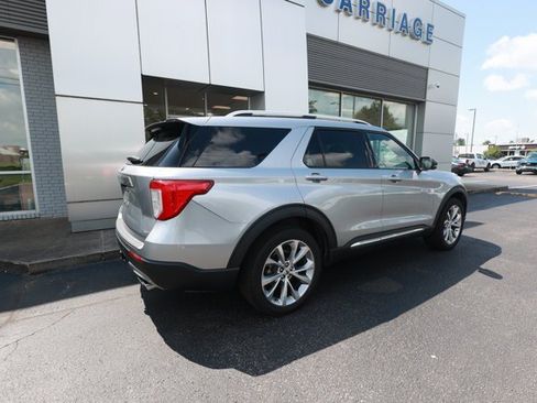 Certified 2021 Ford Explorer Platinum w/ Equipment Group 601A AWD/4WD image 3