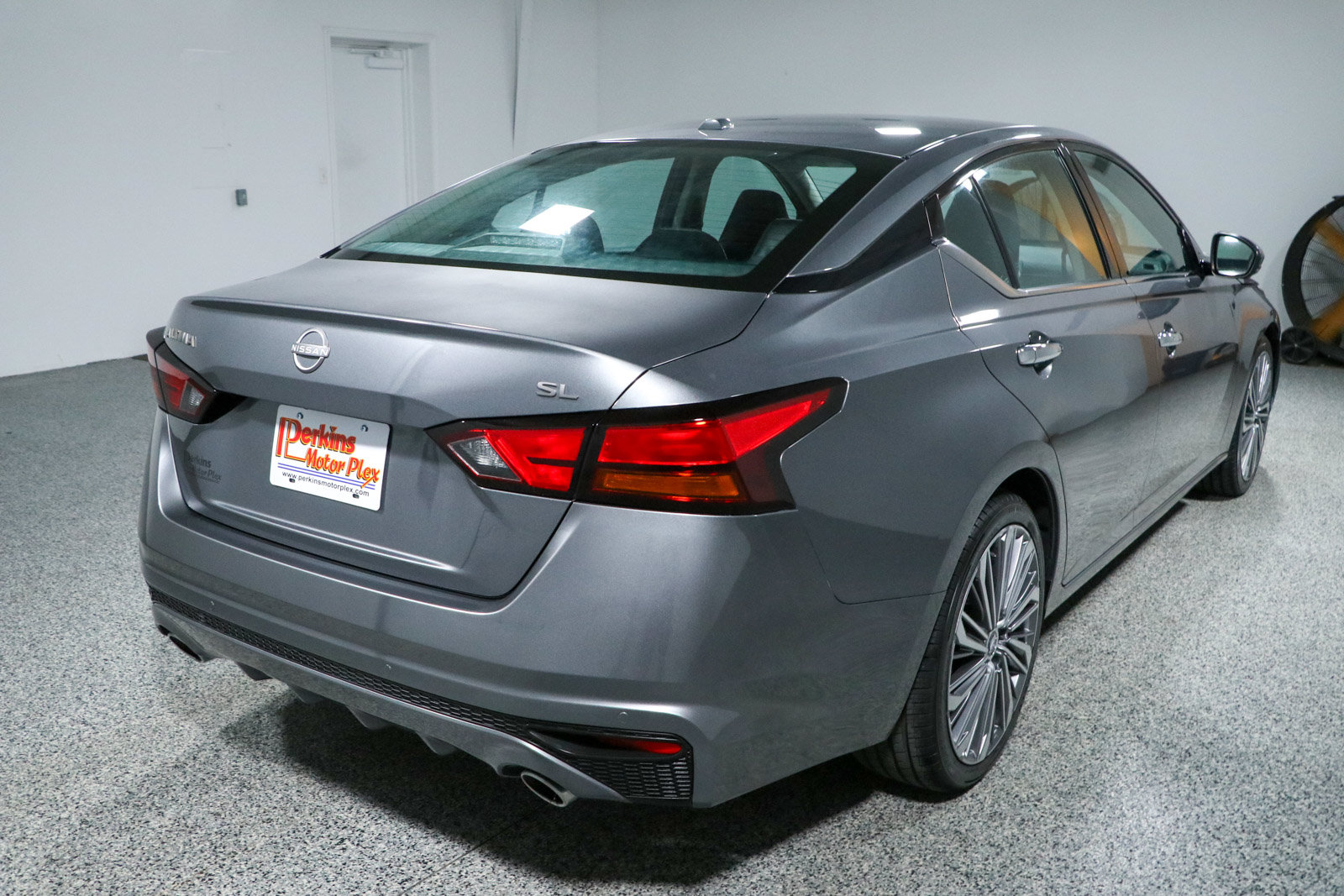 Used 2023 Nissan Altima 2.5 SL FWD image 7