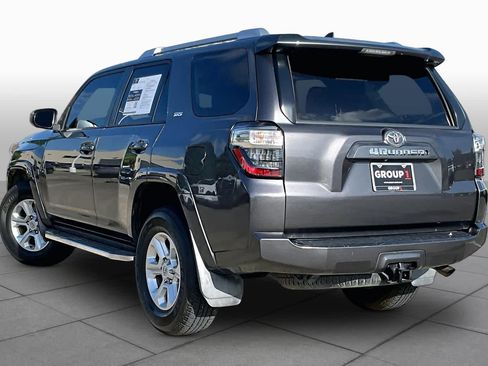 Used 2016 Toyota 4Runner SR5 RWD image 11