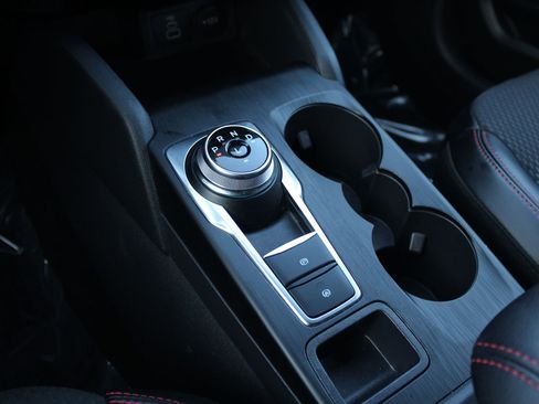 Used 2025 Ford Escape ST-Line w/ Tech Pack #1 image 19