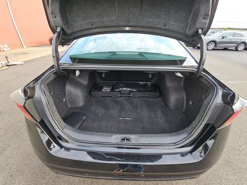 Used 2024 Nissan Altima 2.5 SL AWD/4WD image 29