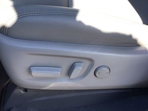 Used 2020 Toyota Sienna XLE image 20