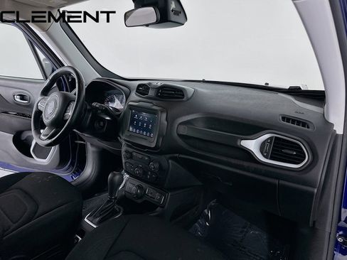 Used 2020 Jeep Renegade Latitude w/ Cold Weather Group AWD/4WD image 30