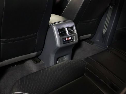 Used 2022 Volkswagen Atlas SE w/ Panoramic Sunroof Package AWD/4WD image 16