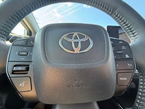 Used 2025 Toyota Prius AWD image 20