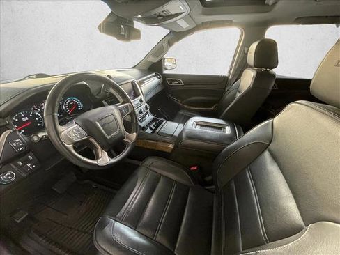 Used 2017 GMC Yukon Denali w/ Open Road Package image 11