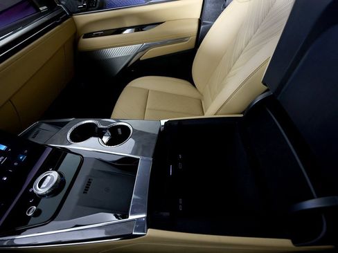 Used 2025 Cadillac Escalade IQ Sport 2 image 38