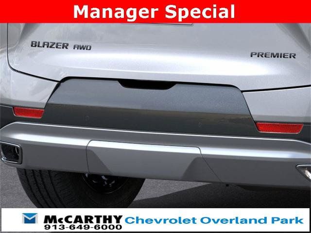 New 2025 Chevrolet Blazer Premier w/ Driver Confidence II Package AWD/4WD image 14