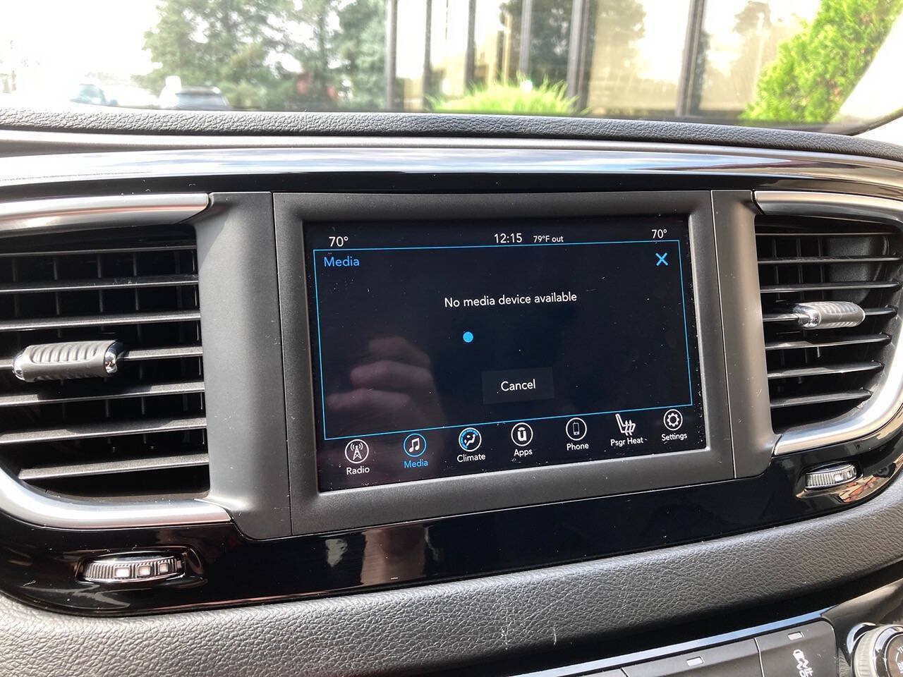 Used 2020 Chrysler Pacifica Touring-L FWD image 29