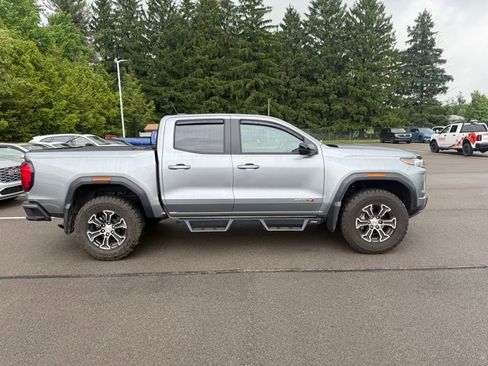 Used 2024 GMC Canyon AT4 w/ AT4 Premium Package AWD/4WD image 5
