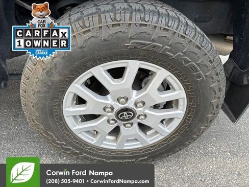 Used 2024 Toyota Tacoma SR5 AWD/4WD image 12