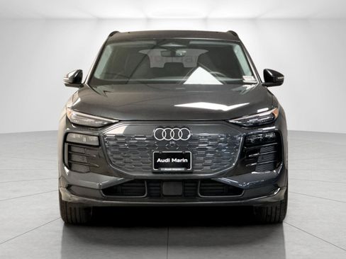 Used 2025 Audi Q6 e-tron Premium Plus AWD/4WD image 8