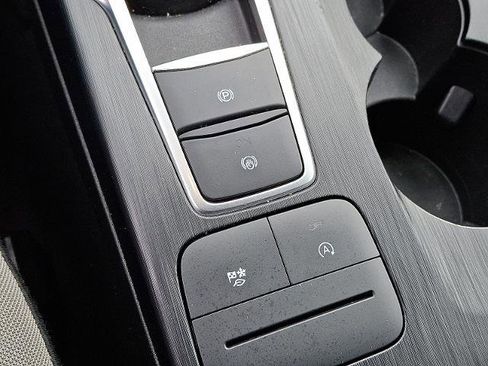 Certified 2022 Ford Escape SE w/ Convenience Package image 25