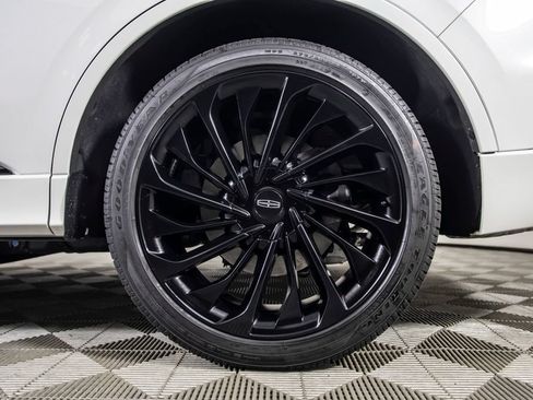Used 2026 Lincoln Aviator Reserve AWD/4WD image 45