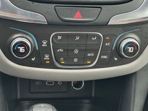 Used 2021 Chevrolet Equinox LT w/ Driver Convenience Package FWD image 23