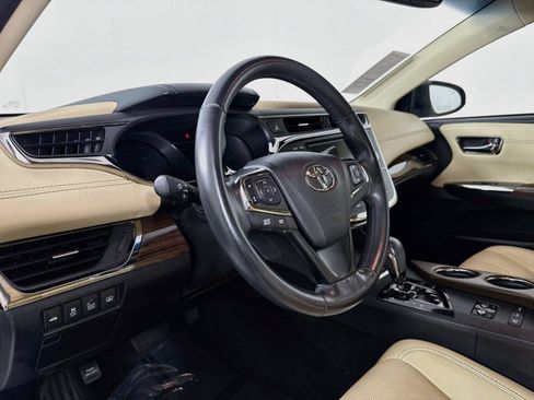 Used 2013 Toyota Avalon Limited FWD image 4