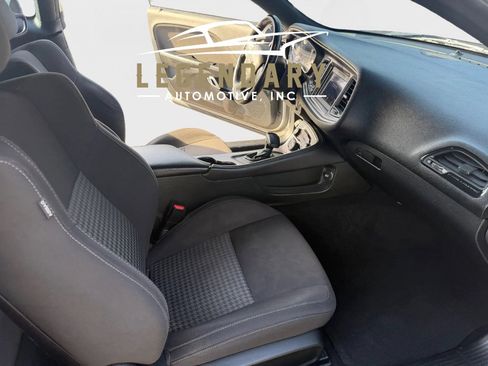 Used 2019 Dodge Challenger GT w/ Blacktop Package image 8