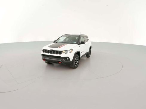New 2026 Jeep Compass Trailhawk image 3