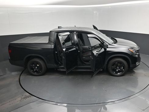 Used 2025 Honda Ridgeline Black Edition image 18