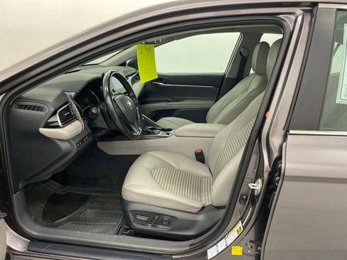 Used 2022 Toyota Camry SE AWD/4WD image 11