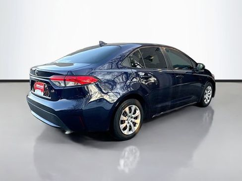Used 2021 Toyota Corolla LE image 6
