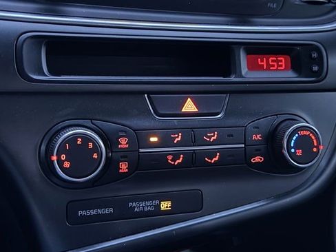 Used 2015 Kia Optima LX image 17