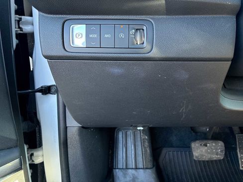 Certified 2024 Chevrolet Traverse RS w/ LPO, Floor Liner Package image 18