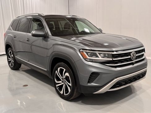 Used 2021 Volkswagen Atlas SEL Premium image 4