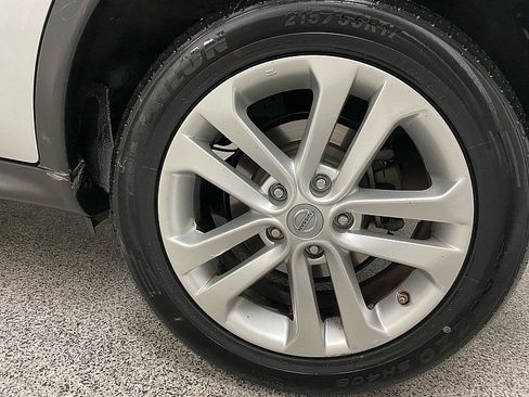 Used 2016 Nissan Juke S image 24