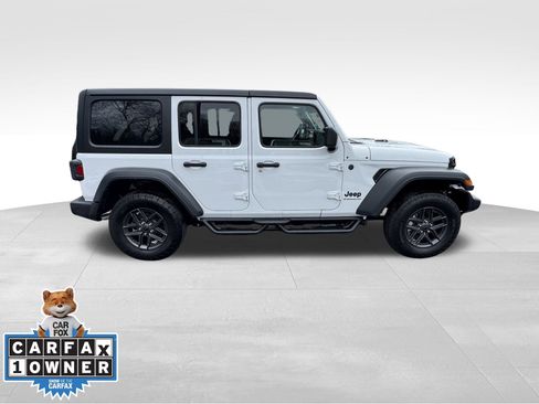 Used 2024 Jeep Wrangler Sport S image 29