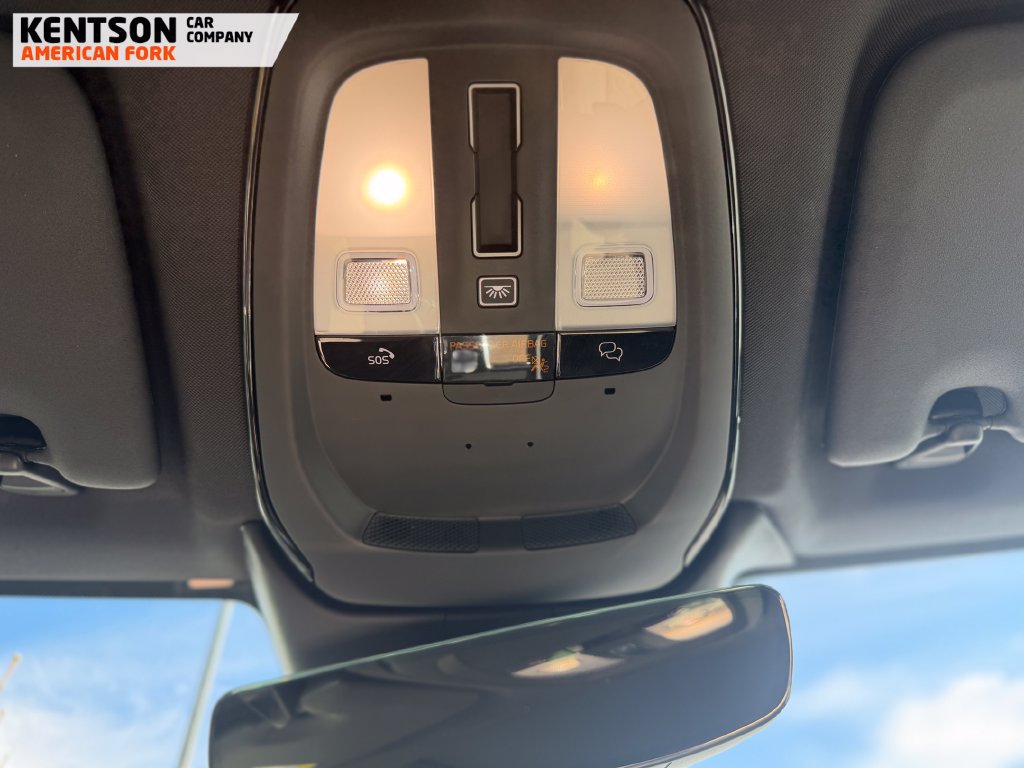 Used 2026 Volvo XC60 B5 Plus AWD/4WD image 27