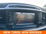 Used 2017 Kia Sorento LX w/ LX Convenience Package image 2