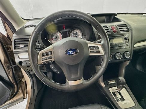 Used 2014 Subaru Forester 2.5i Limited AWD/4WD image 11