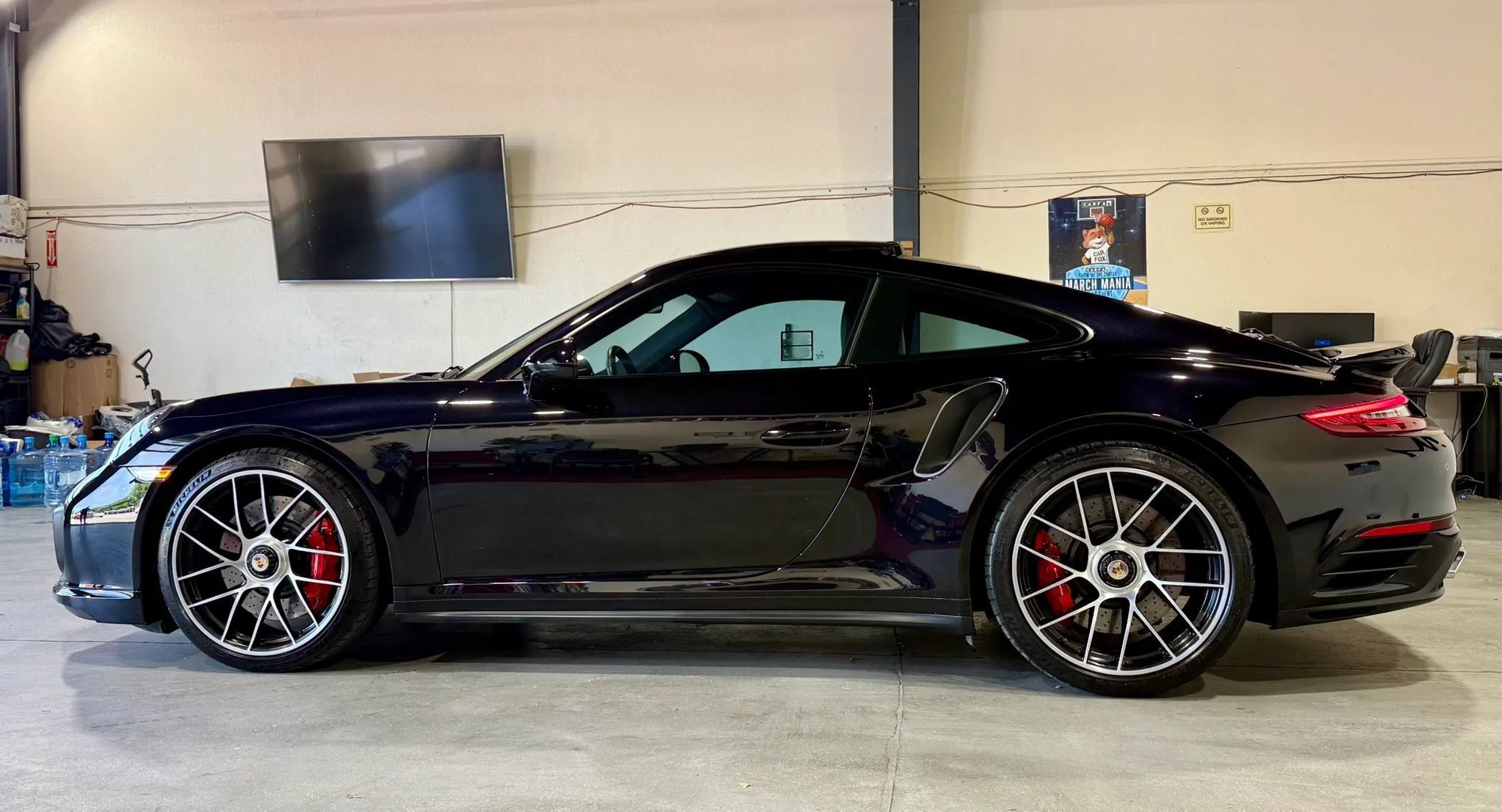 Used 2019 Porsche 911 4 Coupe AWD/4WD image 8