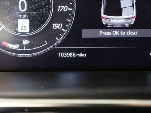 Used 2022 Land Rover Range Rover Sport SVR image 43