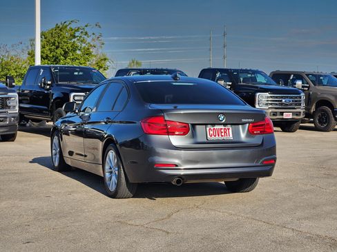 Used 2017 BMW 320i Sedan RWD image 5