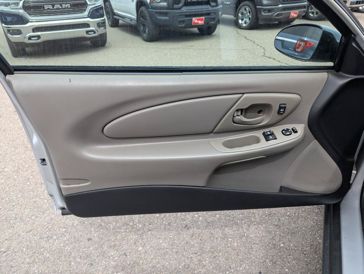 Used 2003 Chevrolet Monte Carlo LS FWD image 9