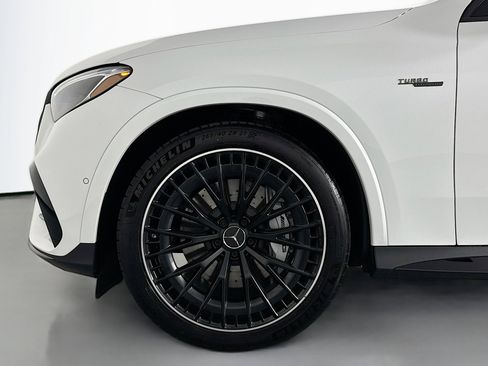 New 2025 Mercedes-Benz GLC 43 AMG 4MATIC image 9