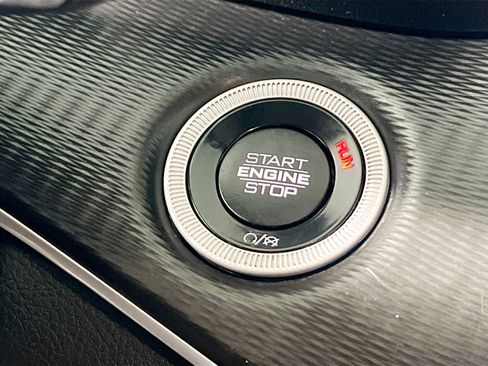 Used 2023 Jeep Grand Cherokee L Laredo image 24