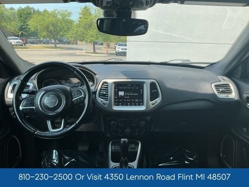 Used 2021 Jeep Compass Latitude w/ Sun and Sound Group FWD image 2