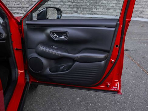 Used 2023 Honda HR-V Sport image 14