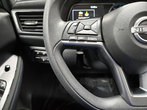 Used 2023 Nissan Leaf S FWD image 13