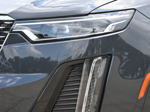 Certified 2023 Cadillac XT6 Premium Luxury w/ Technology Package AWD/4WD image 26